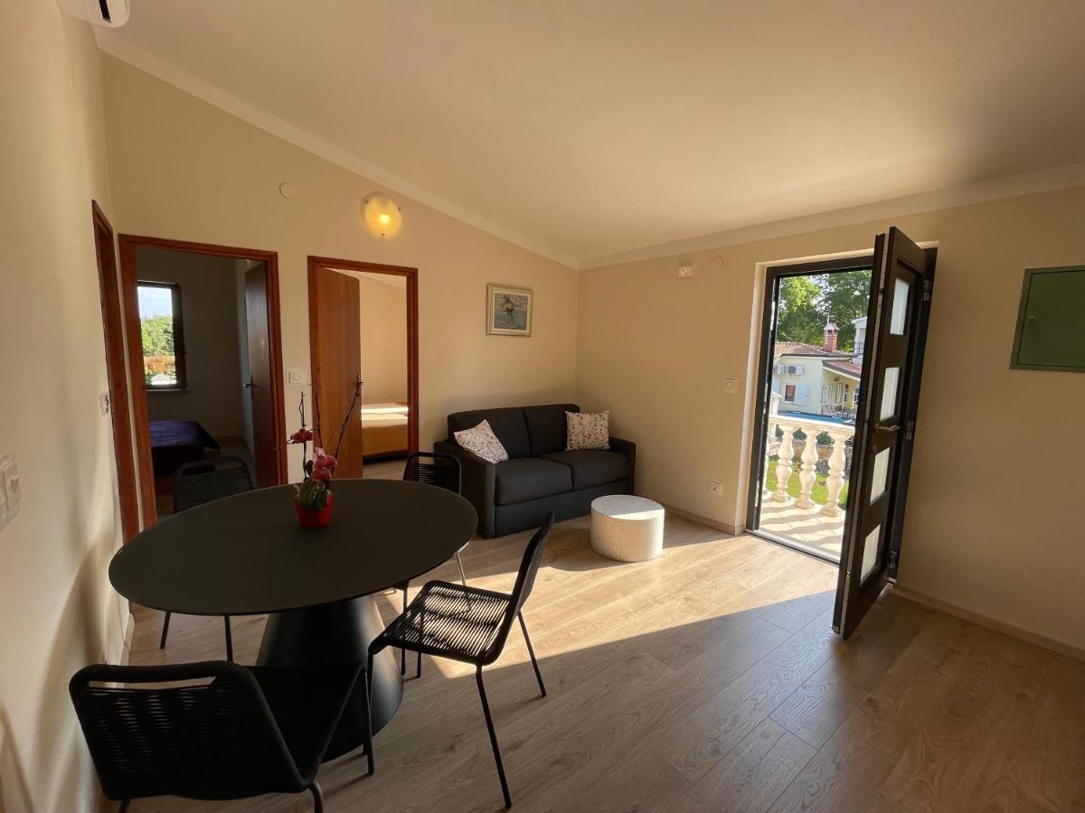 Apartmani Martina Poreč Buitenkant foto