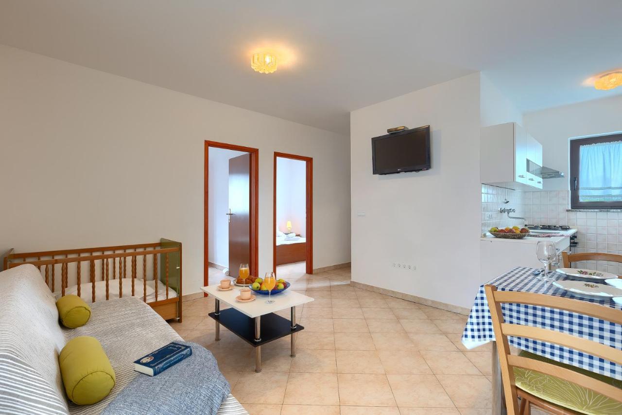 Apartmani Martina Poreč Buitenkant foto