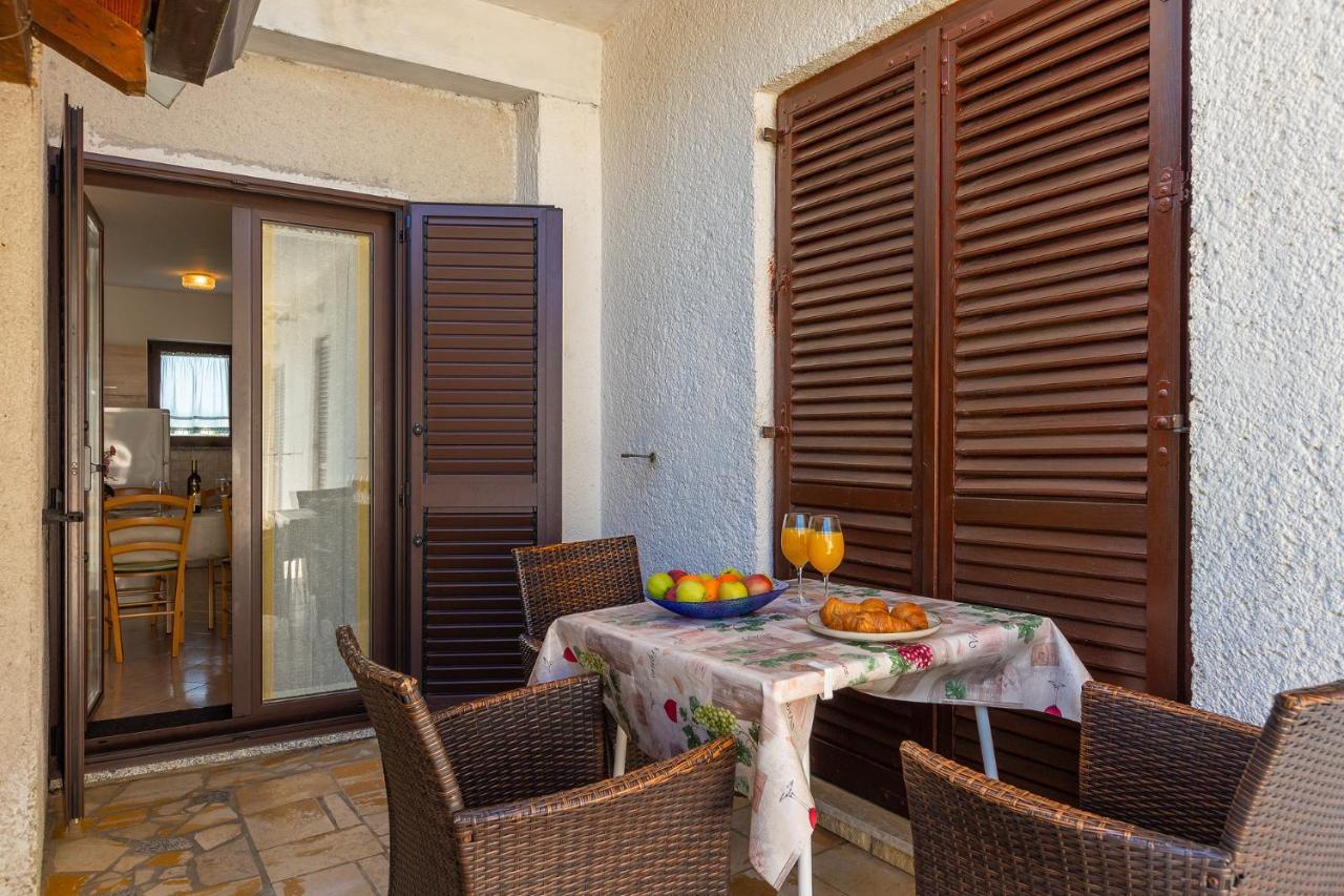 Apartmani Martina Poreč Buitenkant foto