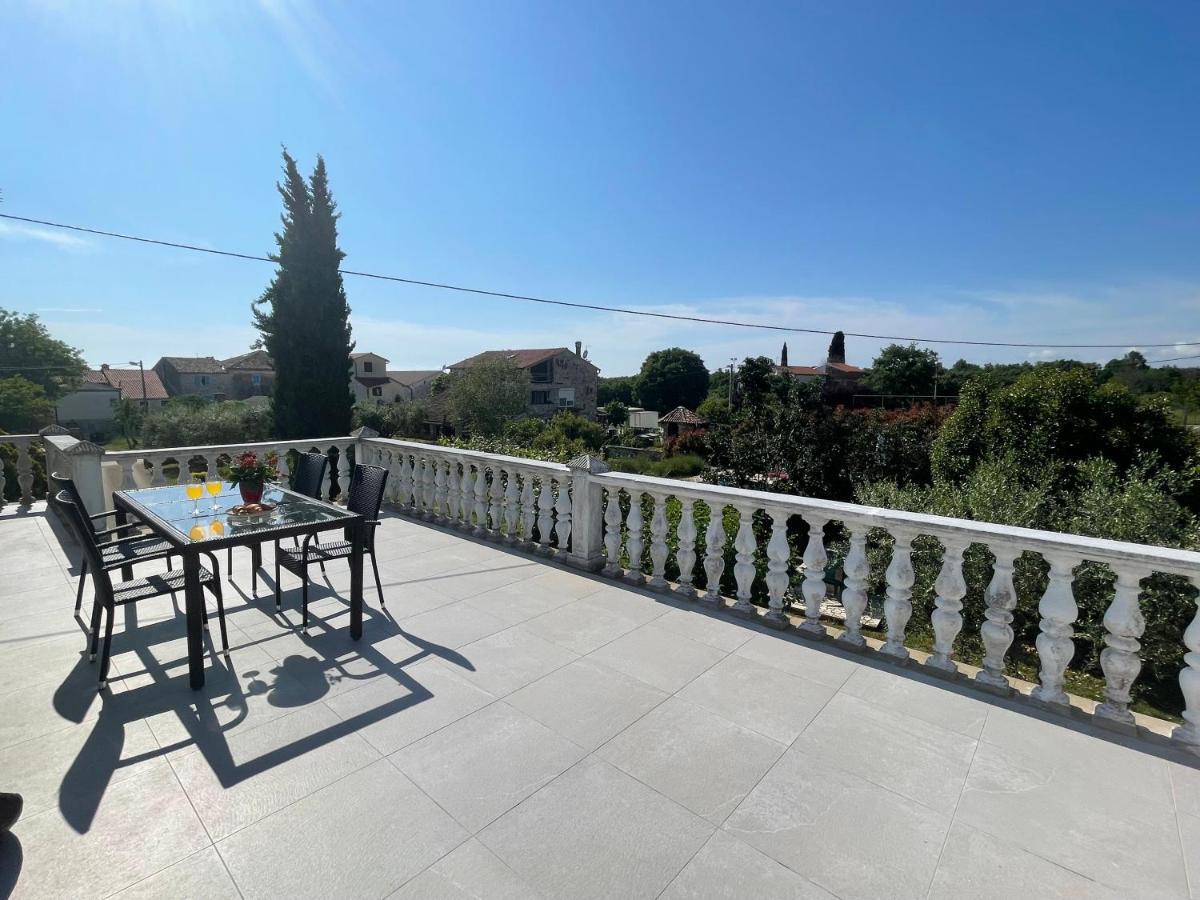 Apartmani Martina Poreč Buitenkant foto